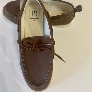 GAP KIDS  Brown shoes for size 1